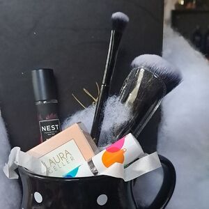 Laura Geller Makeup Brush and Tool Set with Black and White Accents